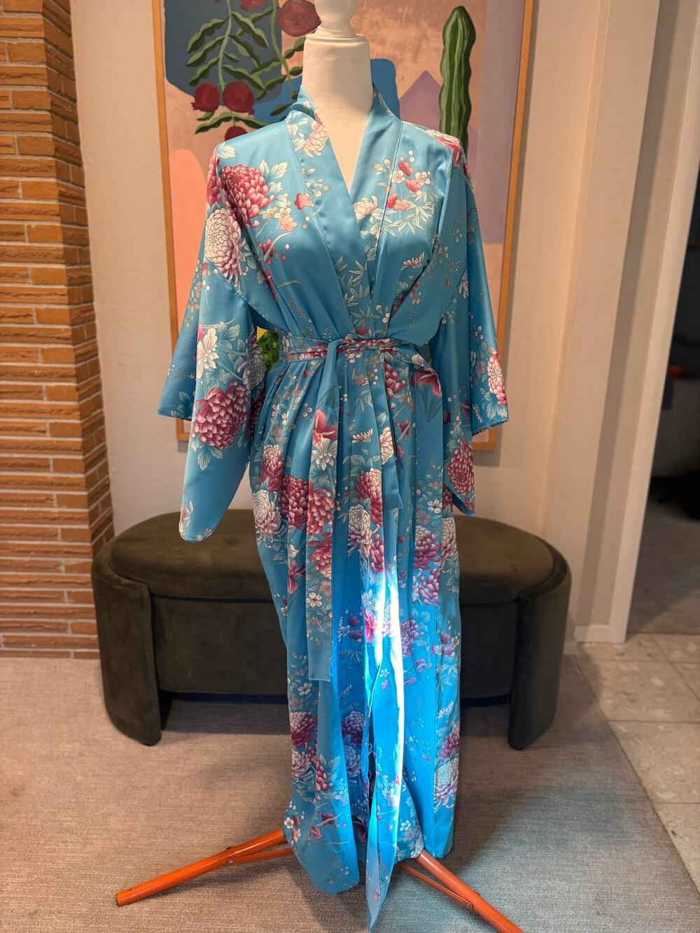 Vintage Yamasan Japanese Floral Kimono Robe – Blue Satin Chrysanthemum Maxi